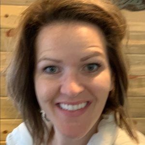 Meet your Posher, Christy